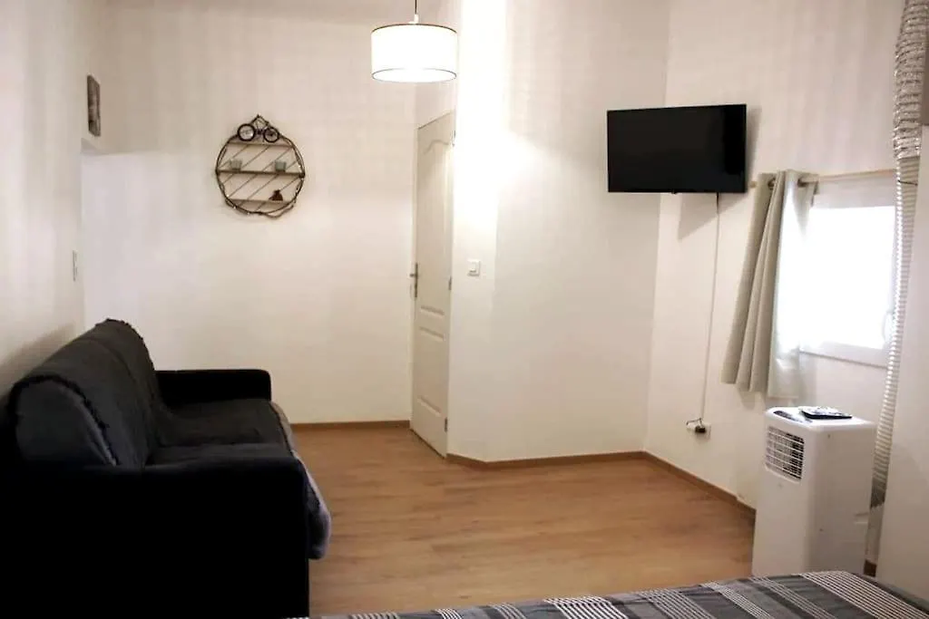 Au Coeur De Saint Chamas Apartment